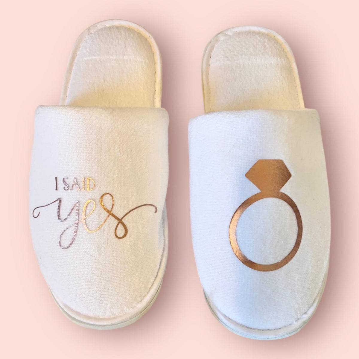 I Said Yes Bridal Slippers, Personalized Wedding Day Spa Slides, Future Mrs Gift, Bride To Be Slippers, Engagement Gift for Her, White Plush Bridal House Shoes, Bachelorette Party Favors, Wedding Morning Essentials