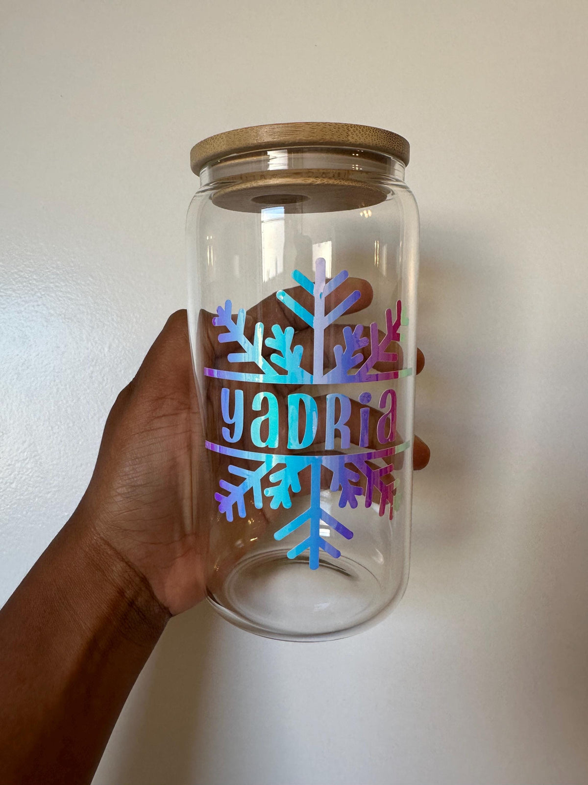 Personalized Snowflake Glass Tumbler with Lid and Straw (16 oz)